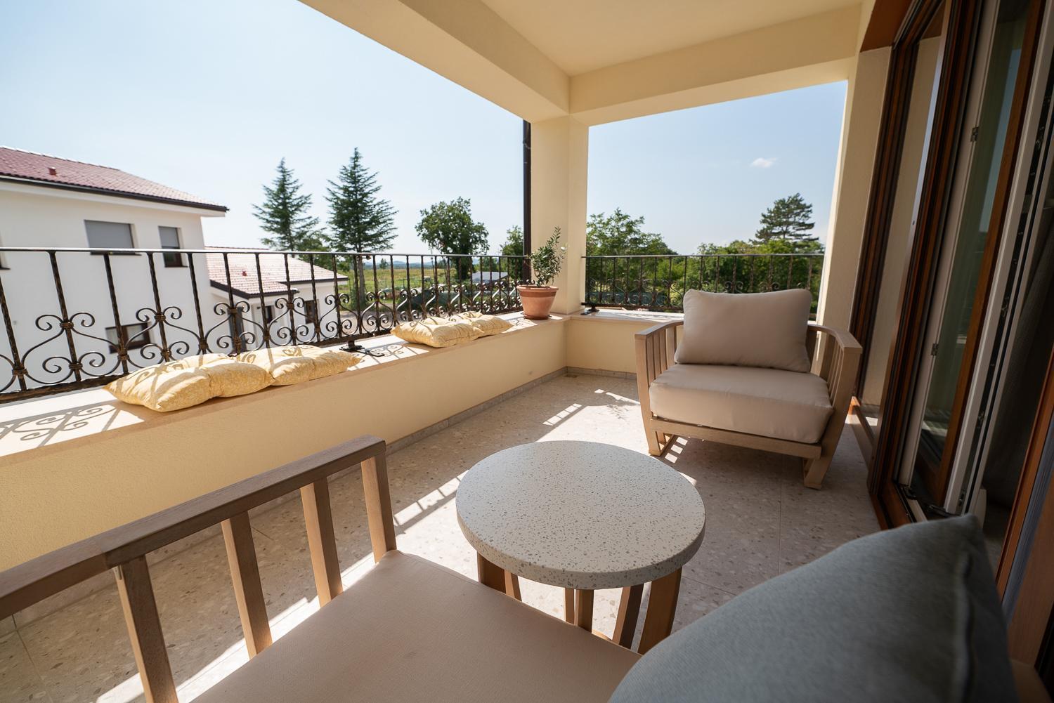 Apartments Kras 24 With Pool Sežana Exteriér fotografie