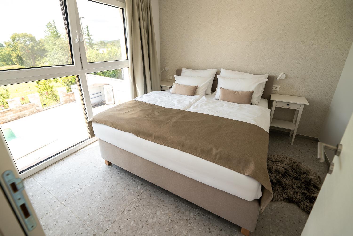 Apartments Kras 24 With Pool Sežana Exteriér fotografie